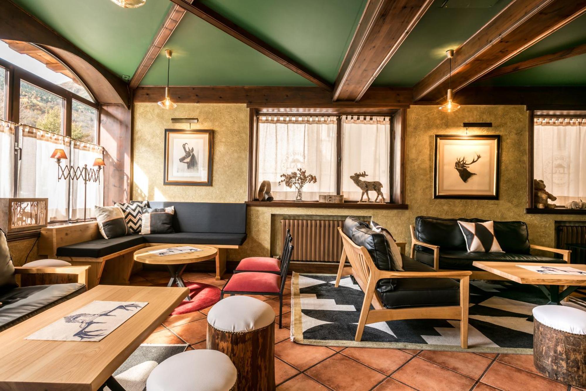 El Refugio De Aran Vielha Aparthotel Bagian luar foto