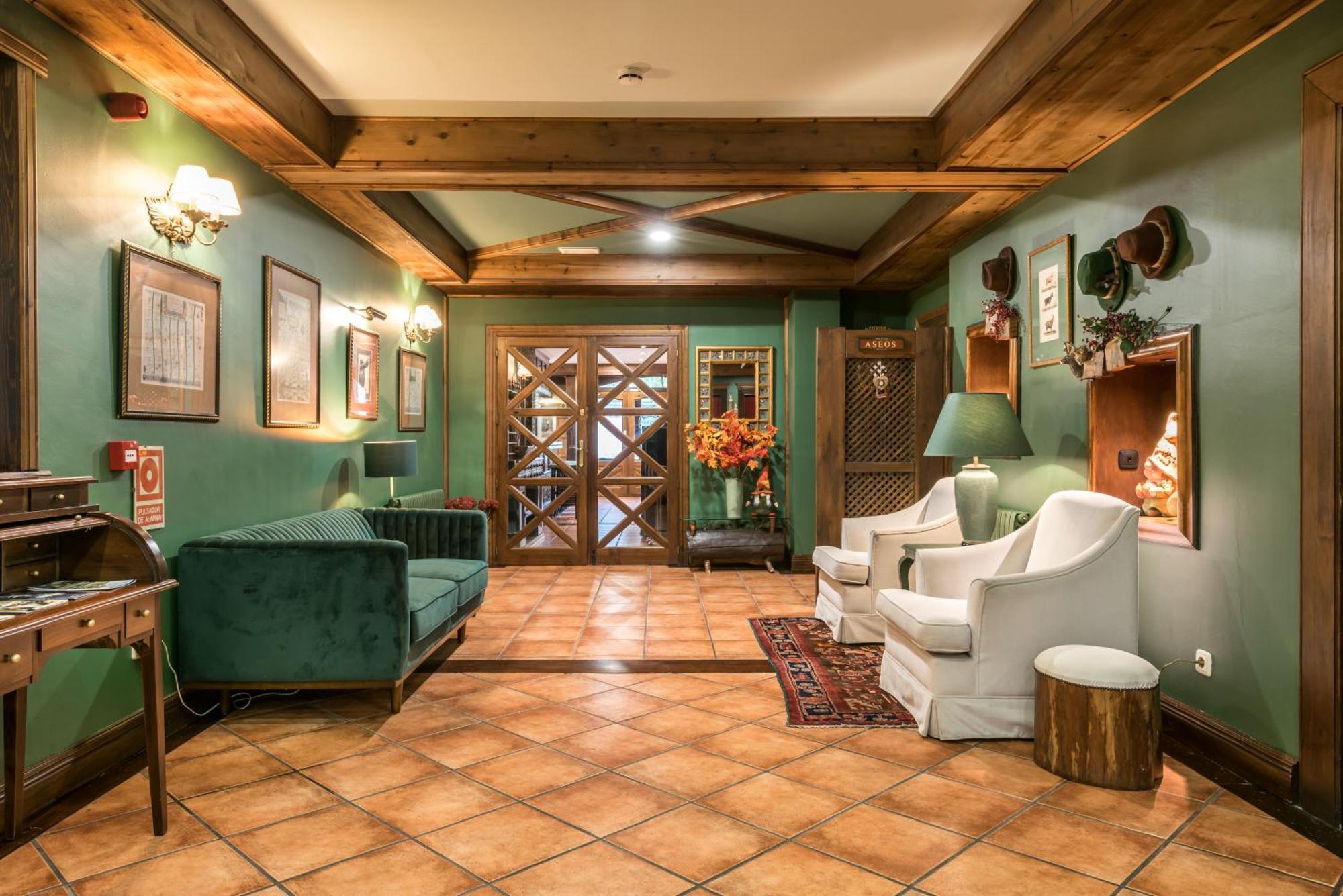 El Refugio De Aran Vielha Aparthotel Bagian luar foto