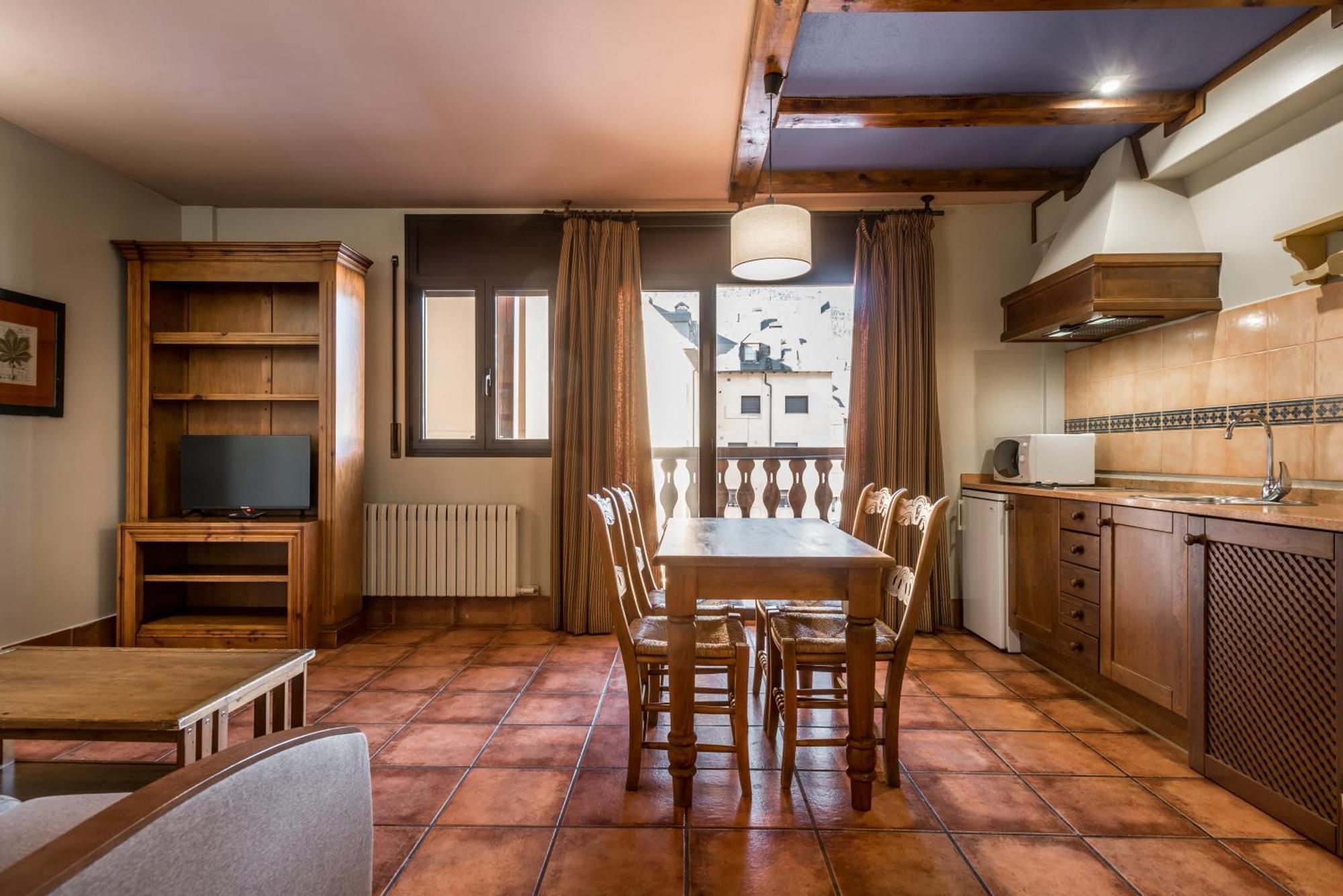 El Refugio De Aran Vielha Aparthotel Ruang foto
